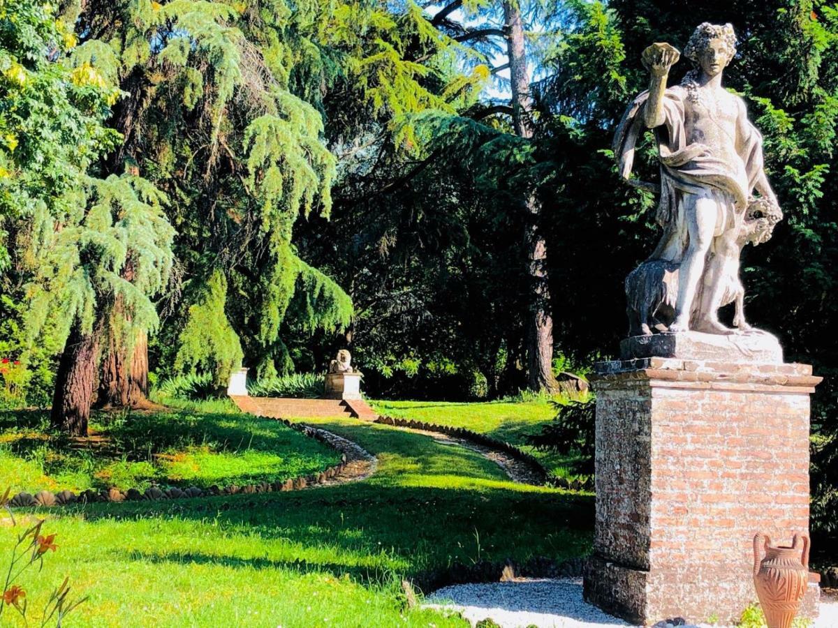 Charme Of Villa Capannina Novi Ligure Bagian luar foto